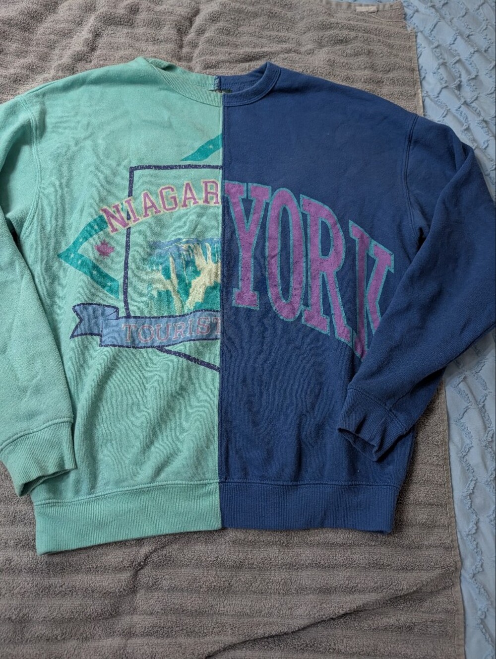 wild fable Two-Tone Niagara/New York Crewneck Sweatshirt - Mint Green & Navy